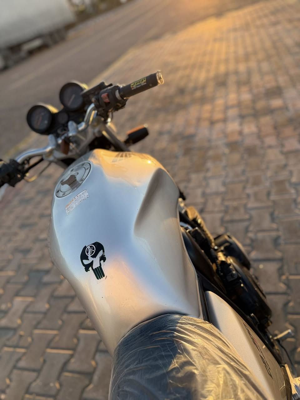 سلام عليكم
بطح سيبي فور جيل اول نضيفه ومرتبه عليهه ادامه كامله وماناقصه شي سعر لدراجه ١٣ ورقه مكاني ميسان العماره وشراي يتصل وبي خير ويدلل ***********
