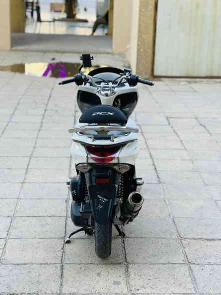 للبيع دراجه pcx ياباني الاصلي نوزل خطين ستان كهربائي حساس ازدحام دراجه جديده مكينه 150 حساس شلعه معدل خير من الله دراجه تتعب تكول جديده مال جناي ماشيه 16 الفً  بغداد الكرخ السعر مليون و 250وبيهه مجال ***********
