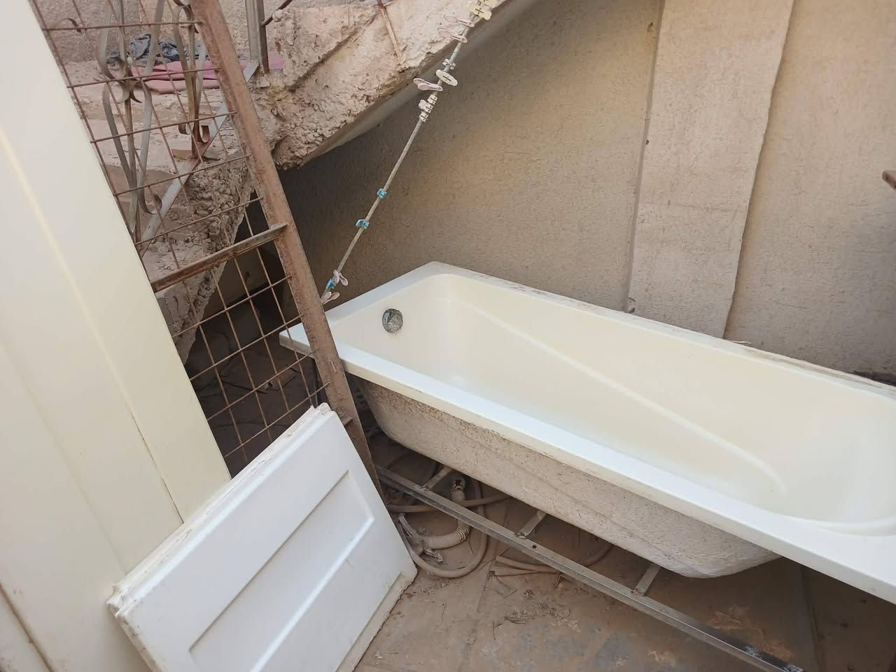 عندي هذا البانيو اريد ابيعه١٥٠ وبي مجال سبب بيع ماعندي مكان اله


**إذا كنت صاحب هذا الإعلان وتريد حذفه لأي سبب، رجاءا أرسل رسالة إلى الدعم الفني**