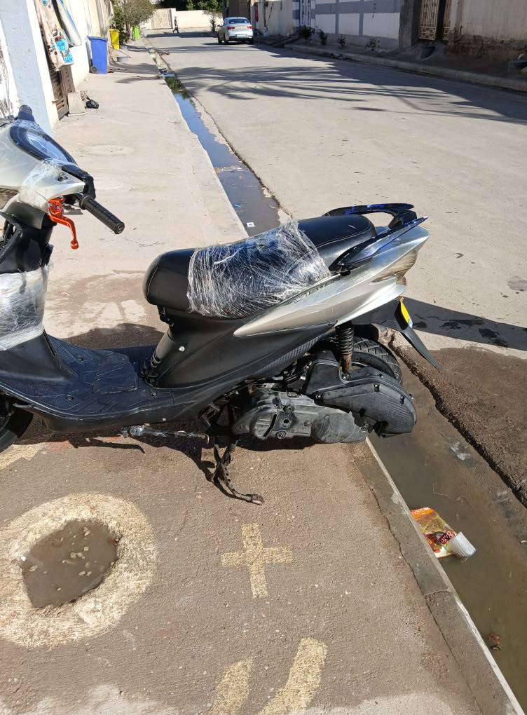 سلام عليكم دراجه ادرس شلعه ومعدل سرعه 120 للبيع السعر 250 وبيه مجال قليل دراجه نضيفه عوزه بس كفر ليكدام نكره سلف  والشراي يجي خاص...


**إذا كنت صاحب هذا الإعلان وتريد حذفه لأي سبب، رجاءا أرسل رسالة إلى الدعم الفني**