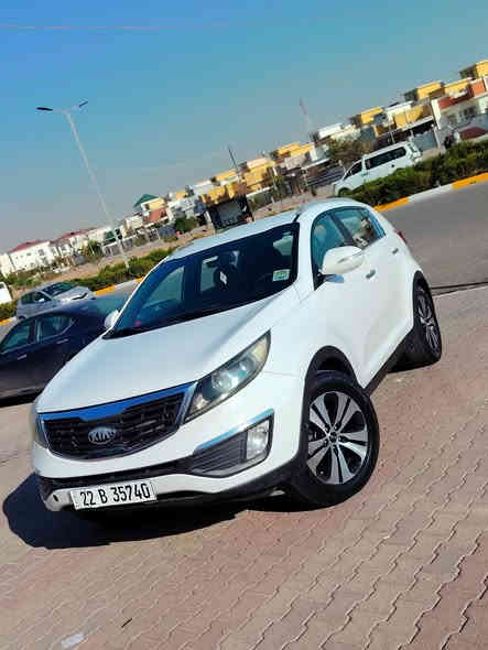 السلام عليكم سبورتج للبيع خليجي
موديل 2013
بسعر مناسب 153 بی مجال 
***********
————————————————
مواصفات : 
داخل مشمشي 
تحكم ستيرن 
بلوجكتر
ويل كب 5 
سايد بريك بلرجل
كامره خلفيه 
تخم تاير جديد
صدر كامل جديد 
محرك 2000 DOSH 
كير ومحرك كفاله 
السيارة جاهزة وجديدة
السياره مكفوله بون صبوغ 
بدون شواصي
سيارة باسمي تحويل مباشر.
