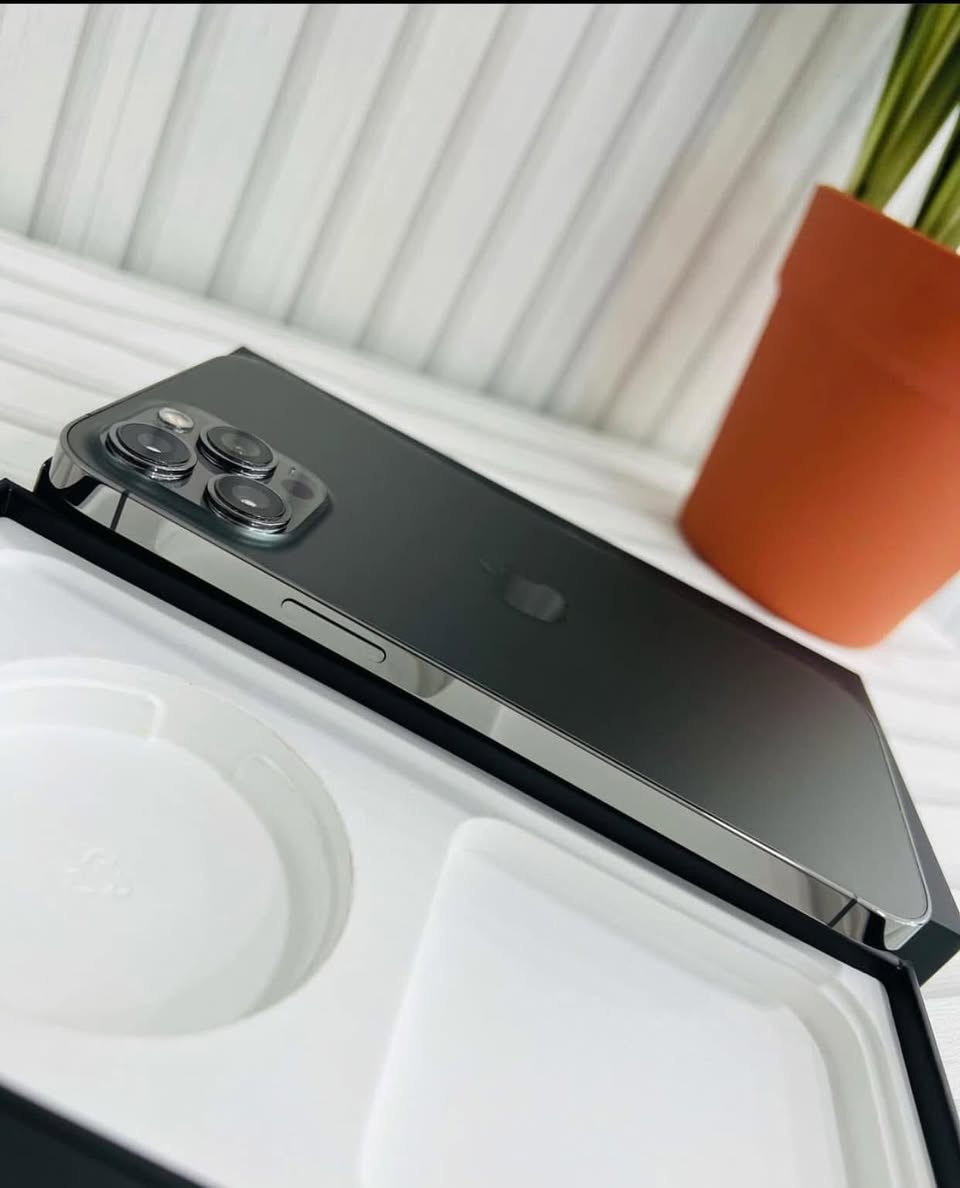 ذاكرة 256

البطارية 78

سعر 365 سعر نهائي اتصال *********** خاص مغلق
