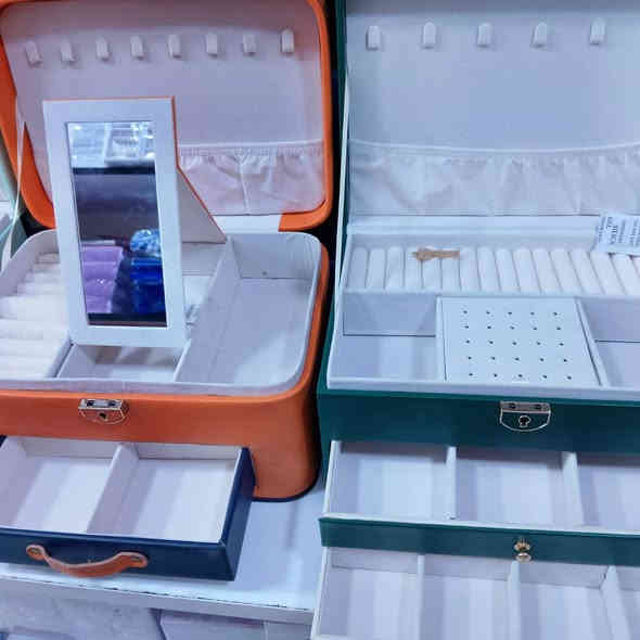 جملة فقط ⛔⛔ 
اسعارنا تميزنا مكياج/عطور/مواد عامة 
إشتركوا بقناة التليجرام لرؤية باقي المواد مع الأسعار
https://t.me/aliali331159
وقناة الوتساب أيضاً 👇
https://chat.whatsapp.com/GgDn3U9haPLI6jG67S9Cqx?mode=hqrc
للحجز والاستفار مراسلة الصفحة او 
 وات ساب ***********
عنوان كربلاء حي الحسين متوفر توصيل كربلاء 3 وجميع المحافظات 5
#كربلاء #ديوانية #ناصرية #بصرة #كوت #عمارة #ميسان #موصل #نجف #حله #بابل #مسيب
