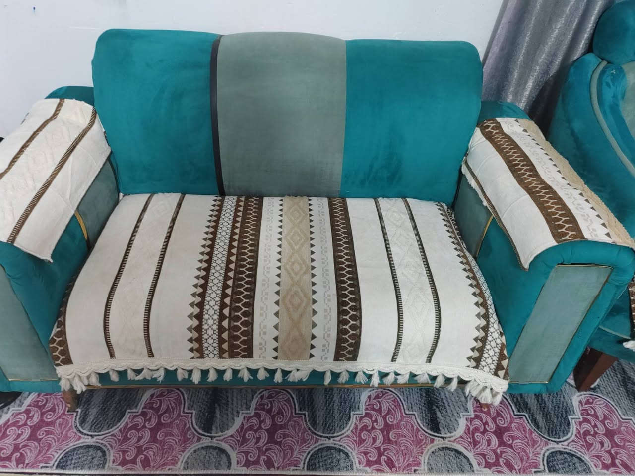 مفرش تخم بوهيمي الاصلي ضهر جلد  متكون من ١٥ قطعه بي لليدات ويا ٦ وجه كوشات ماخذته ب٦٥ ابيعه ب٤٥ بعده جديد ونظيف


**إذا كنت صاحب هذا الإعلان وتريد حذفه لأي سبب، رجاءا أرسل رسالة إلى الدعم الفني**