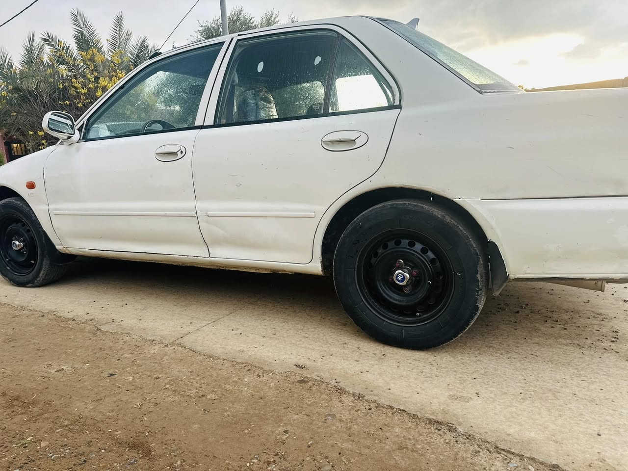 السلام عليكم سياره بروتون موديل 2002 رقم ديالى شرط الوكاله كير محرك شرط تواير جديد كهرباء كلها شغال بيها بونيد صبغ تعال وشوف بعينك السعر 23$ الاستفسار اتصل ***********
