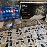 شاشة tcl c6k منلد حجم 65 اخت الجديدة بعدها بلاصق الشركة استخدام جدا قل...
