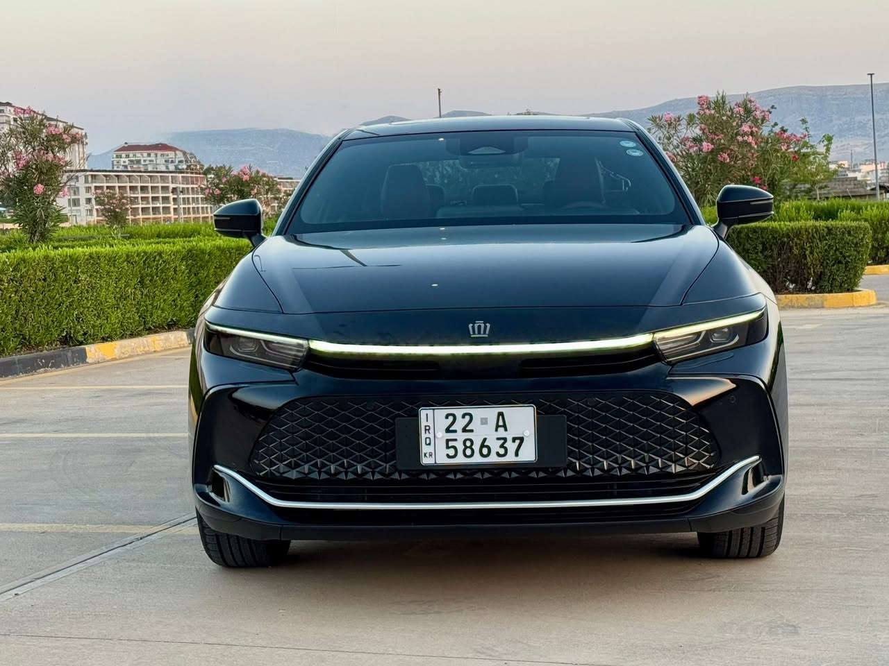 تويوتا كراون هايبرد خليجي موديل 23
المسافة المقطوعة53

المواصفات 

🚗 الموديل: 2023
🚗 المحرك: 2.4 توربو هايبرد 
🚗 سقف سلايد 
🚗عداد سيارة ديجيتال
🚗 مقاعد كهربائية+ مقعد السائق ذاكرة (2 مقعد كهرباء) 
🚗 هاند بريك كهرباء + ويل حجم 21
🚗 نظام 
🚗 مقاعد تدفأة 
🚗  نضام اوتو بارك 
🚗خمس بصمات 
🔸 شاشة متطورة ذكية
🔸 شاحن لاسلكي + تبريد ثنائي القطعة 
🔸 رادار + تحديد مسار – ذكاء صناعي لقيادة آمنة
🔸 إضاءة ليزرية + لايت زينون + بك لايت LED 
🔸 حساسات أمامية وخلفية 
🔸 مقاعد جلد + مرآة أوتو دم 
🔸مري شفط

العنوان سليمانيه 

***********
