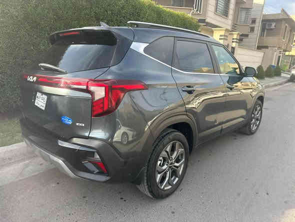 🚗سيلتوس وارد موديل 2024
السياره حادثها موضح بالصور حاليا مصلح كامل بدون رقم تترقم جميع المحافظات عدى الشماليه

السياره فول فول مواصفات 🚨🚨
حساسات امامي خلفي 
سلايت تبريد قطعتين تشغيل بصمه كشن كهرباء تدفئه كشنات شاشه الكتروني متصله نظام كار بلي 
مكان السياره بغداد الاعظميه شارع الاخطل 
السعر 155 ورقه وبي مجال بسيط 
للاستفسار الاتصال ***********☎️ Colombo
