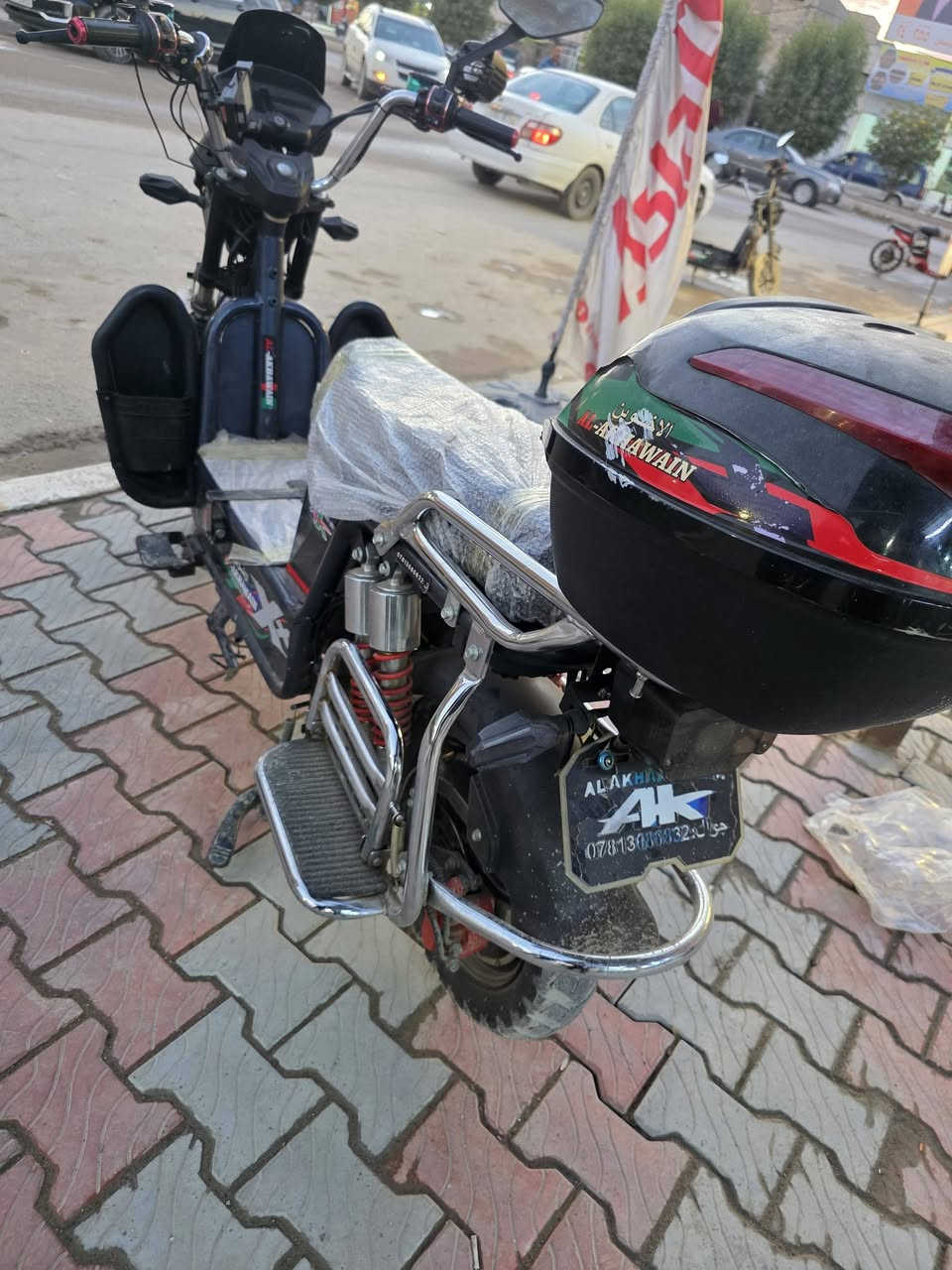 السلام عليكم دراجه شحن نوع جبلي موديل ٢٤ ما نقصه شي ٦ بطاريات ع الفحص كامل من كلشي سماعات ام بي ثري  بصمه ريمونت سويج السعر ٥٥٠ وبي مجال بسيط حك الجيه رقم تليفون *********** 
***********
