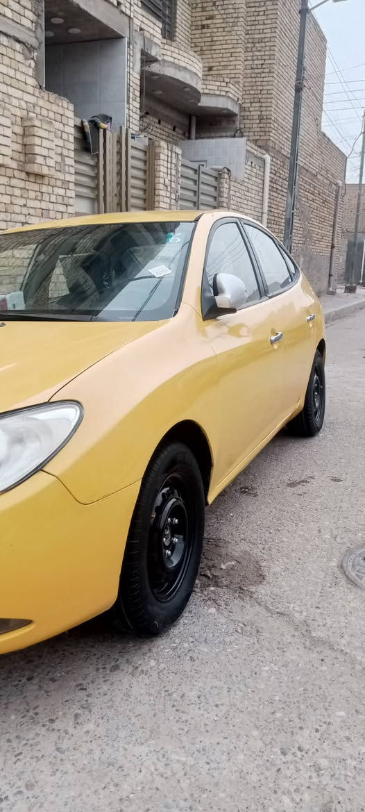 سياره خليجي
بيه ضربه بتكم الفوك الباب مال السايق 
سياره دكشن عالي 
سنويه بسمي 
السعر 90 وبيه مجال حك الجيه
***********
