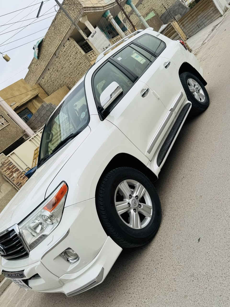 للبيع
لاندكروز GXR ٢٠١٥ ٨سلندر (٤٧٠٠) ماشية ١٤٠ 

مكفولة من الصبغ والفتح والضربة مكفولة من كلشي عدا نص الدعامية الامامية مرشوشة فقط

شركة ساز 

تخم تاير دنلوب اصلي

بدون شخوط السيارة

٨ ايرباك كشن ٣ دكم كهرباء 

تشغيل عن بعد وثلاجة و…

شركة ساز جديدة كلش 

تخم تاير دنلوب اصلي

بدون شخوط السيارة
#السعر (٤٠٥) 
*********** بغداد حي التراث قرب تقاطع درويش
