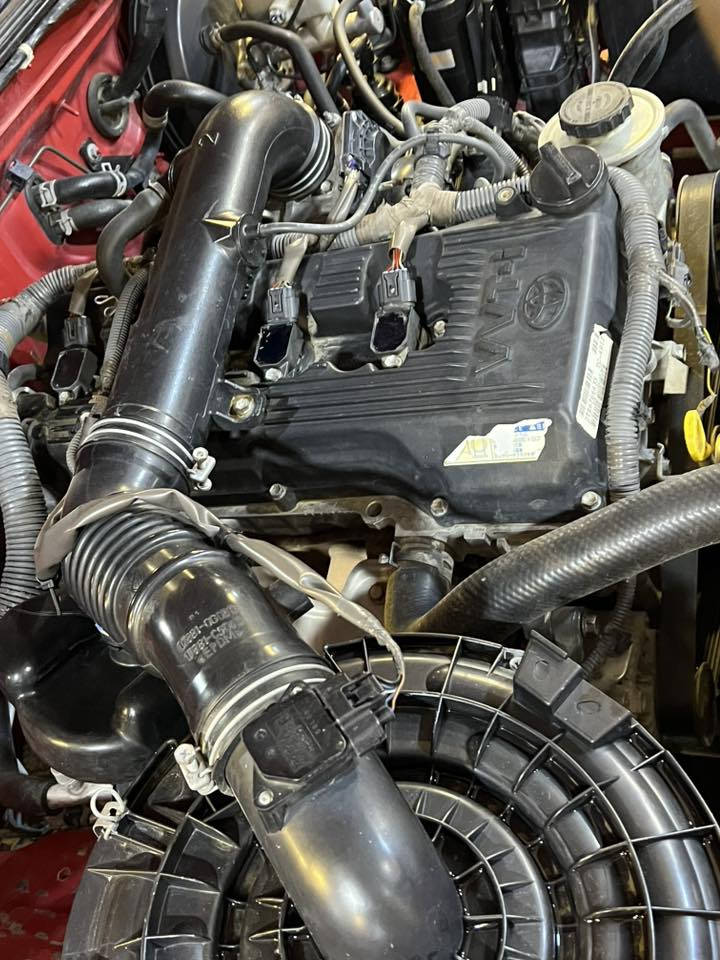 للبيع تيوتا موديل 2010رقم اربيل مكفوله عدا المحرك مفتوح مكان الفلوجه رقم الهاتف ***********
