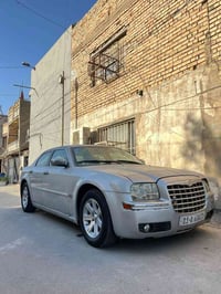 أوباما موديل 2008  رقم بغداد انكليزي   07707115506