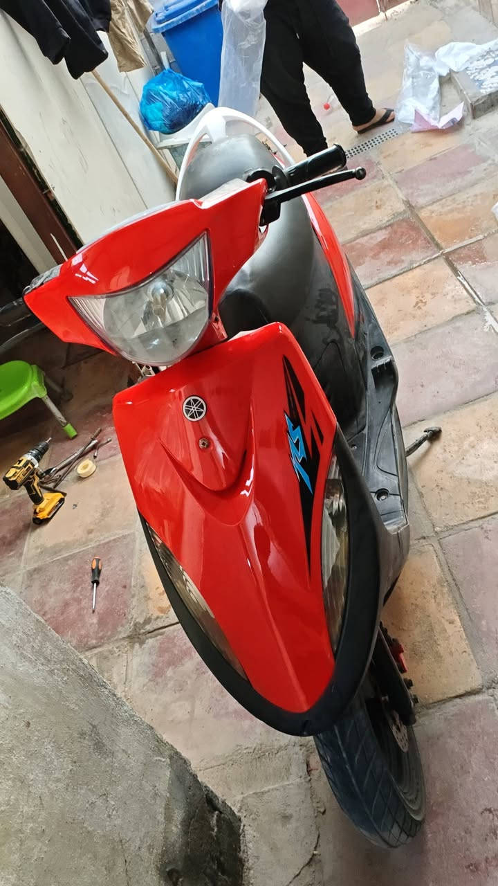 السلام عليكم ملاحظه،/كفراته الاصليه موجودات 
ماكس عدله دراجه رمبه مكينه مامفتوح بيه برغي جيب وياك فيتر وتعال
سلف نكره بكل وقت كهربائيات كله شغاله
لايت زنون عالي ناصي بك لايت شغال
حساس بريك بيه بك لايت وي كضه البريك
اشاير عداد البانزين شغال دشبول لونين
دراجه كله مختمه بيه تقريبا 15 ختم وي المكينه حته القبق مال بانزين مختم
تايرات زوج جدد دراجه كلشي بيه بلادي
كابرتير اصليه سلف بلادي طسته كلش ناعمه
صوت المكينه شرط ماتسمعه شلعته قويه والمعدل مالته 100
سعره 900 وبيه مجال
مكاني ناصريه مركز
***********
جماعة 750 ابد لا توصل لي ولاتدخل هاي تفاصيله كدامك اقراها يله تخابر
