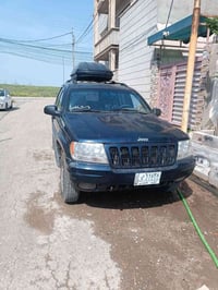 جيب شيروكي موديل 2000 شرط محرك وكير بطه 2 ونص شرط لاصرف ولانفخ صدر وسي...
