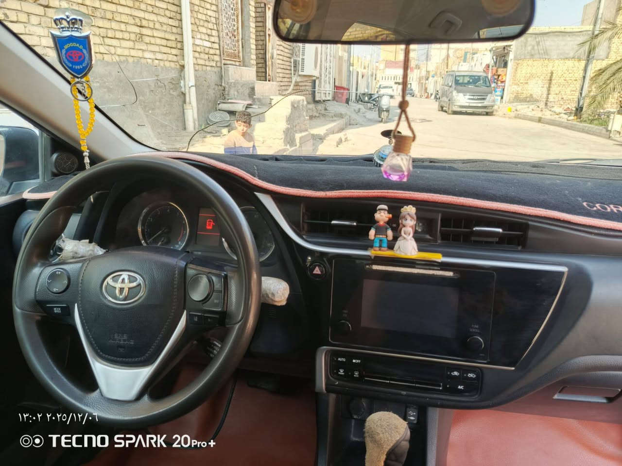 سلام عليكم كورلا موديل 2018 مكينة وكير كفالة تبريد ثلج سيارة بسمي تحويل ثاني يوم شرط رقم واتساب ***********
