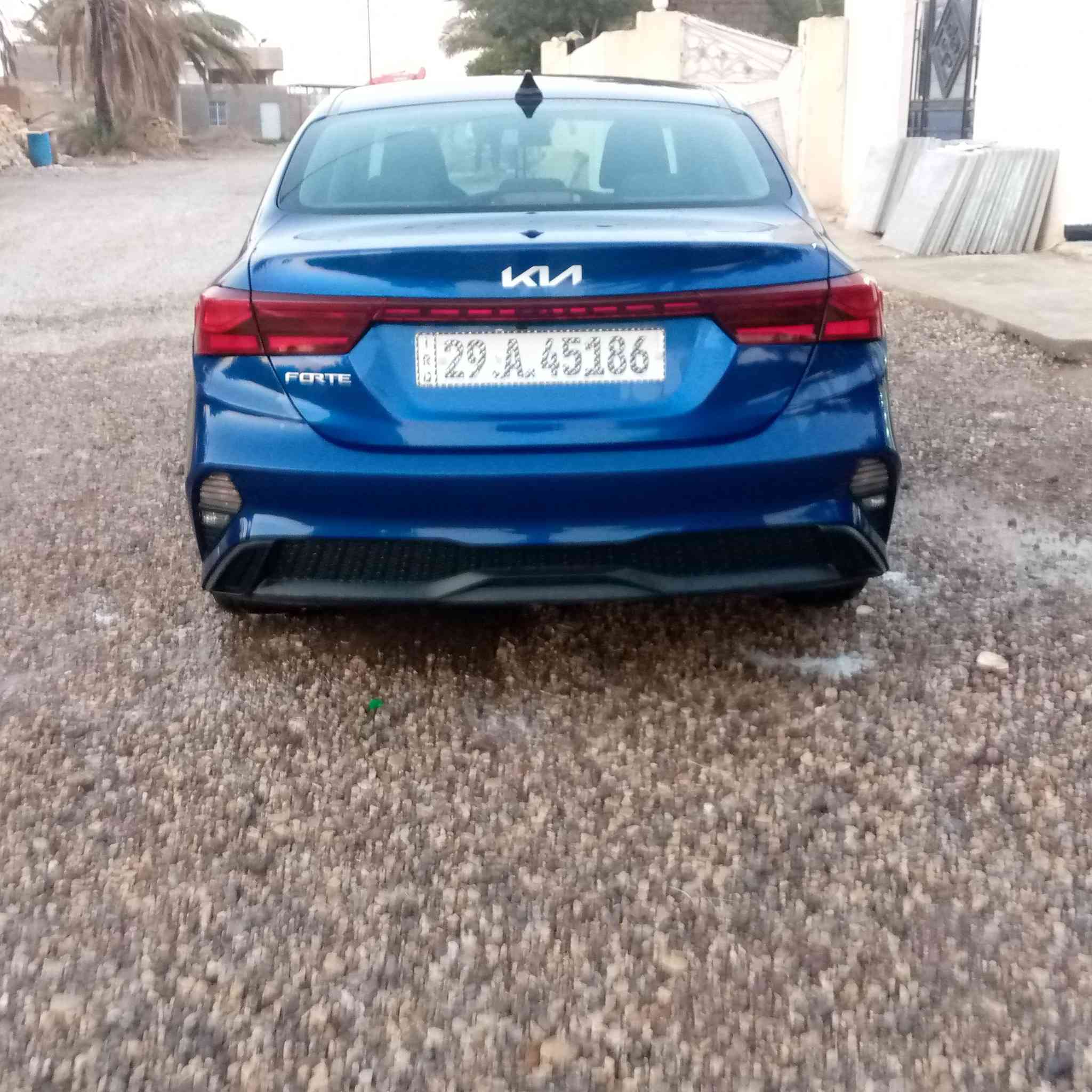 السلام عليكم فورتي موديل 2024 مرقم واسط باسمي معوقين سياره جاهزه من كلشي تبديل جاملع وباب اصليات نفس اللون ماشيه 6 الاف فقط محرك 2000 دوش  مواصفات نص فول السعر 145 وبيها مجال للاستفسار على هذا *********** مكاني كوت
