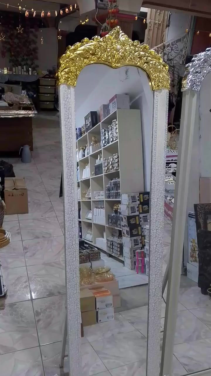 🥳🥳راح يكون فائزين لأكثر مشاركة للمنشور🥳🥳🥳
 عرووووووووضنا مابتخلص 
🪞✨ لمسة فخامة تغيّر المكان ✨🪞
مرايا الستاند الفخمة من معرض البيت الأنيق الحسكة شارع فلسطين 
أناقة بتكمّل ديكور بيتك وبتعطي إحساس بالوسع والرقي 👌😍
✔️ تصاميم عصرية وفخمة
✔️ مناسبة لغرف النوم، الصالون، والمداخل
✔️ جودة عالية وثبات ممتاز
✔️ قطعة عملية وجمالية بنفس الوقت
💥 متوفرة ضمن عروض مميزة لفترة محدودة 💥
       مرايا نوع اول ارتفاع 2م بس 175الف
معرض البيت الأنيق ا ختيار الأفضل دائماً✨
العنوان الحسكة شارع فلسطين القبو يلي داخل عبارة شمس يلي جنب احذيه سامي ومقابل الحسكة للصرافة
#الحسكة #اواني #اواني_منزلية #اواني_منزليه #اواني_ضيافه #اواني_تركية #اواني_منزليه_فاخرة #اكسبلور #عروض #درباسية_الحسكة_ريف_الحسكة_عامودا_القامشلي_راس_العين_الشام_طرطوس_اللاذقية_دمشق_ريف_دمشق_المزة_سوقا #قامشلي #مالكية #قامشلو #درباسية #عامودا #معبده #الشدادي #سوريا #الحسكة #روجافا #روج_افا #كوباني #الرقة #حلب #دير_الزور #ادلب #درعا#دمشق #الشام  #حمص #حماة #


**إذا كنت صاحب هذا الإعلان وتريد حذفه لأي سبب، رجاءا أرسل رسالة إلى الدعم الفني**