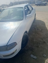 سياره للبيع كارينا موديل 94 سياره مقفوله كفاله 07803343042