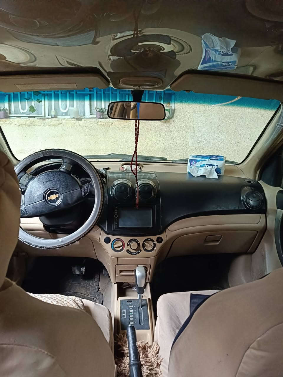 سلام عليكم للبيع شوفرليت افيو 2011 
مكينة استرا وارد كوري 
كوبون بانزين بيها  
السعر 55 وبيها مجال  
للتواصل ***********
