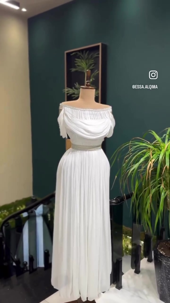 فستان اخو جديد ماملبوس اخذته 300 احسبه 250


**إذا كنت صاحب هذا الإعلان وتريد حذفه لأي سبب، رجاءا أرسل رسالة إلى الدعم الفني**