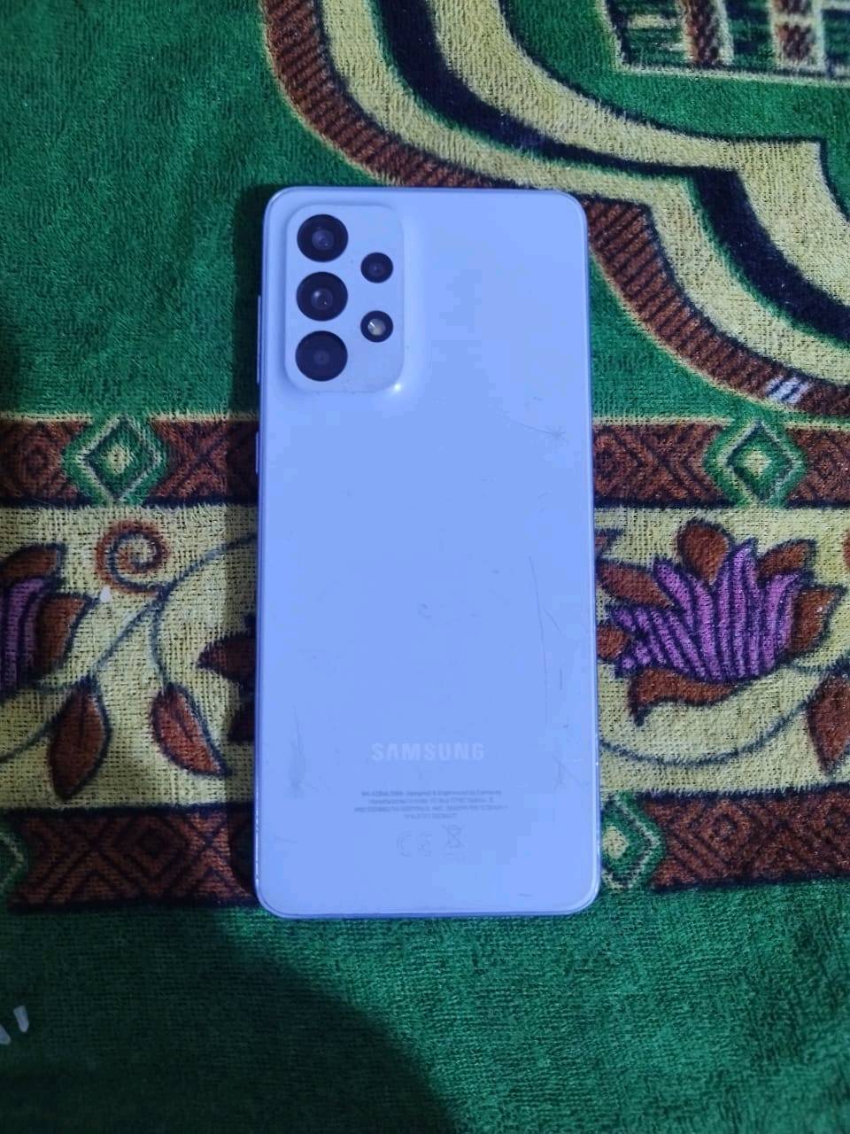 سامسونك A33 5G للبيع او المراوس 
ذاكره 128/8 بدون غراض فقط الجهاز 
بصمه بشاشه بصمه وجه مامفتوح 
السعر 165 وبي مجال /مكاني كربلاء حي العسكري 