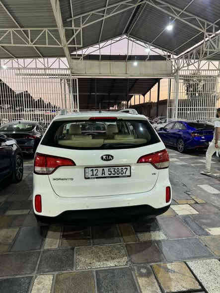 سورنتو موديل ٢٠١٤ خليجي محرك ٦ سلندر  بصمه ماشيه ١٢٦ رقم نينوى بأسمي تحويل بدون ضرر السعر ١٩٧ وبيها مجال ***********
