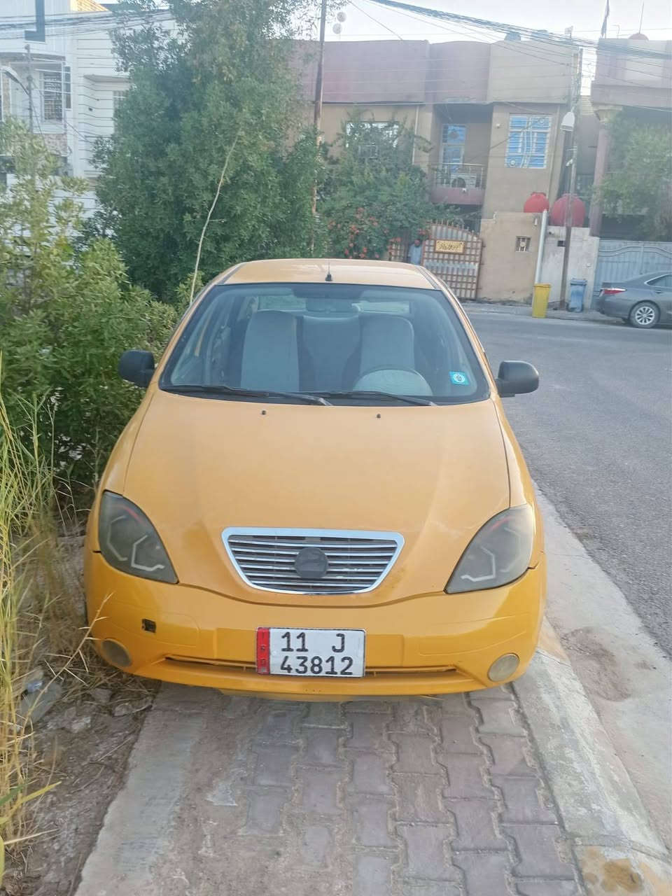 السلام عليكم سياره طيبه للبيع موديل 15 سياره نضيفه حيلل مكفوله من ضربه كير محرك حداديه تخم تاير بل باكيت تبريد شغال ثلج مصفره هيئه و غرامات رقم انكليزي بغداد سعرر 33 و بيه مجال كد جيه مكان كربلاء حي الحر الثوره قرب مطعم علي يوسق رقم الاتصال ***********
