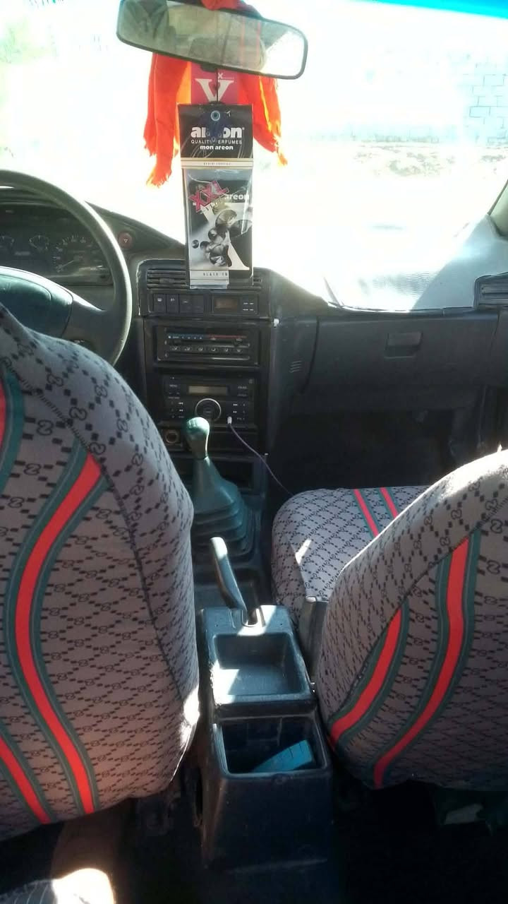 سيفا للبيع جاهزه محرك نضيف حداديه من كلشي مصبوغه عام جماليه مكان بابل ناحية الشوملي قرب محطة انوار بابل سعر 32 وبيها مجال ،اي استفسار اتصل على الرقم ***********
