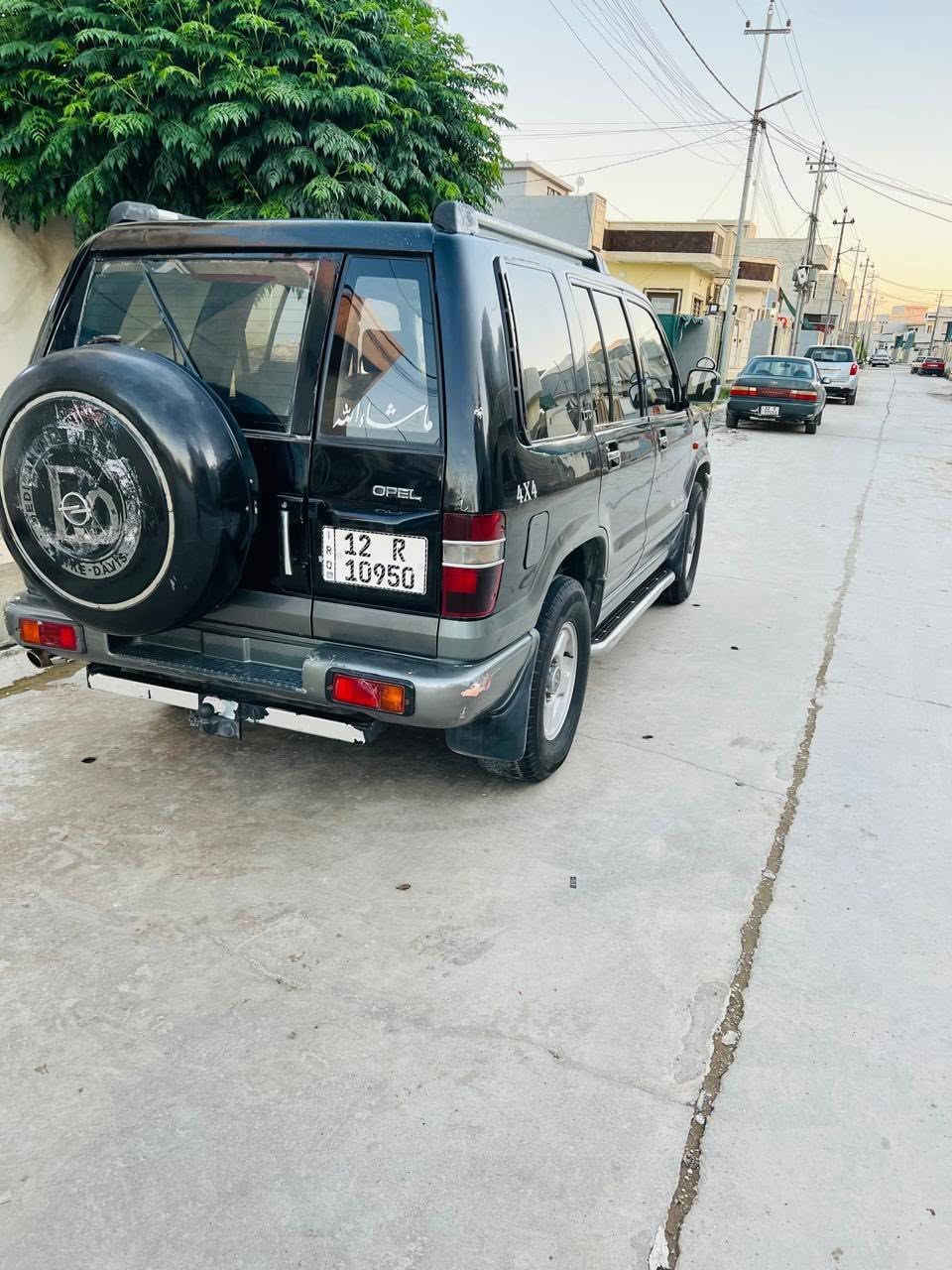 السلام عليكم بيع او مراوس سيارة اوبل ازوزه تروبر 1993 فول مواصفات LTD 4*4  سيارة وضع شركة بلادية كلها تبريد ثلج تدفئة شغاله تخم تاير جديد محرك خير من الله شاشة كامرة رقم نينوى دولي بسمي 2031 هزة جديدة كهربائيات كلها شغالة السعر 72 بيها مجال بسيط للاستفسار الاتصال على الارقام ***********
***********
