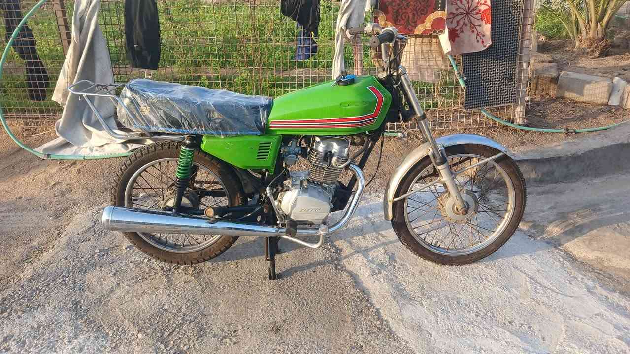 سلام عليكم للبيع دراجه.  نرجي    دوات  مكفوله من سرقه  مكنه  مافتوح  مكاني البصره ابي الخصيب باب طويل  سعر  ٤٠٠ رقم الهاتف  ***********
