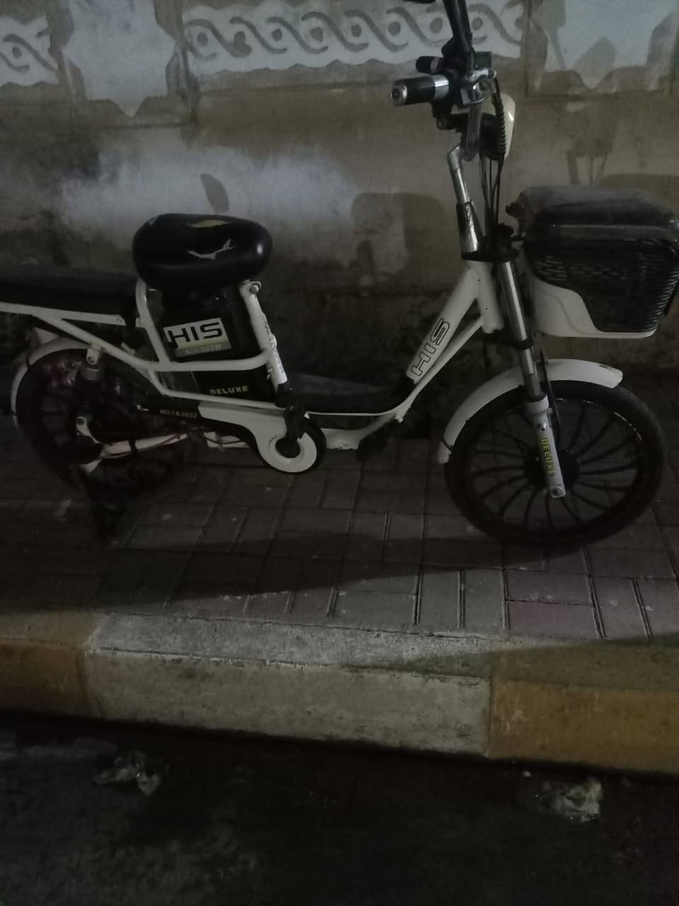 دراجه شحن للبيع بطاريات عله فحص
بس سرج طاك سعره 200


**إذا كنت صاحب هذا الإعلان وتريد حذفه لأي سبب، رجاءا أرسل رسالة إلى الدعم الفني**