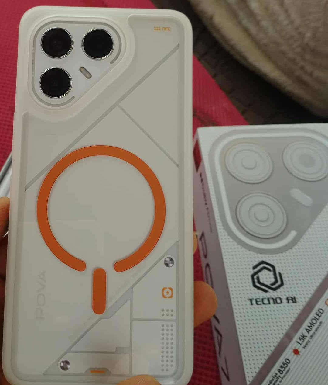 السلام عليكم جهاز للبيع ما مستخدم شرط مكفول من كلشي نضافه 100/100
اسم الجهاز  POVA 7 ULTRA 5G 
    الذاكره 256   الرام    24  
البطارية    6000 الشحن 70w 
الكاميرا 144 HZ 
المعالج   Dimensity 8350 UlLimate                     
مكان بحر النجف    السعر 470وبيه مجال   للاستفسار ***********
