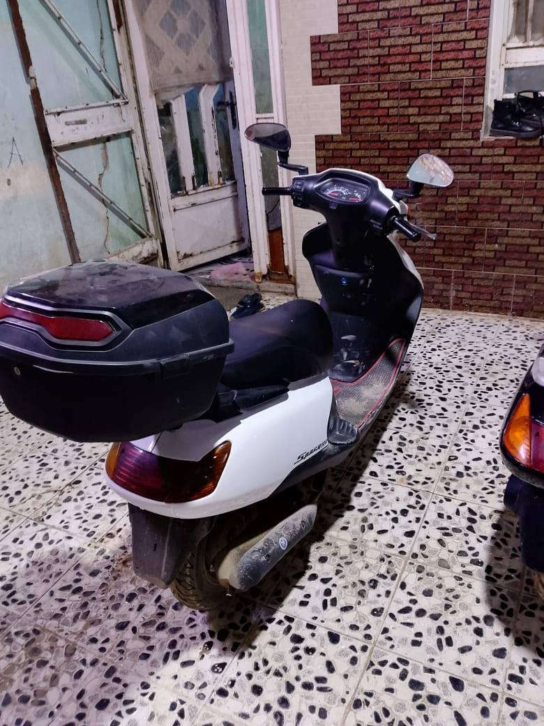 سبيسي ياباني للبيع محرك ناعم مفتوح اول مره رايمر كفراتها البلاديه وياها السعر ٦٥٠ وبيها مجال مكانها حي الحكيم متواجد واتس اب ***********
