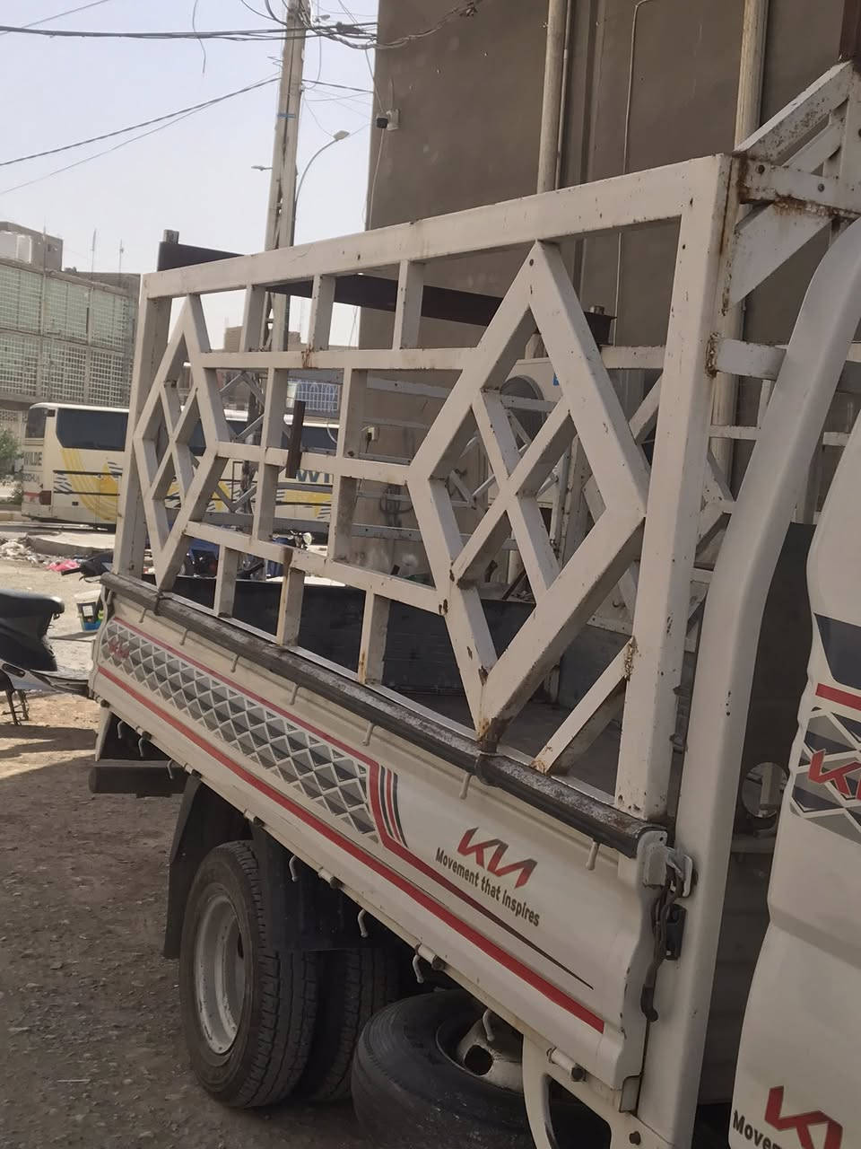 السلام عليكم محجر للبيع العنوان ديوانية أتصل ع الرقم ***********
