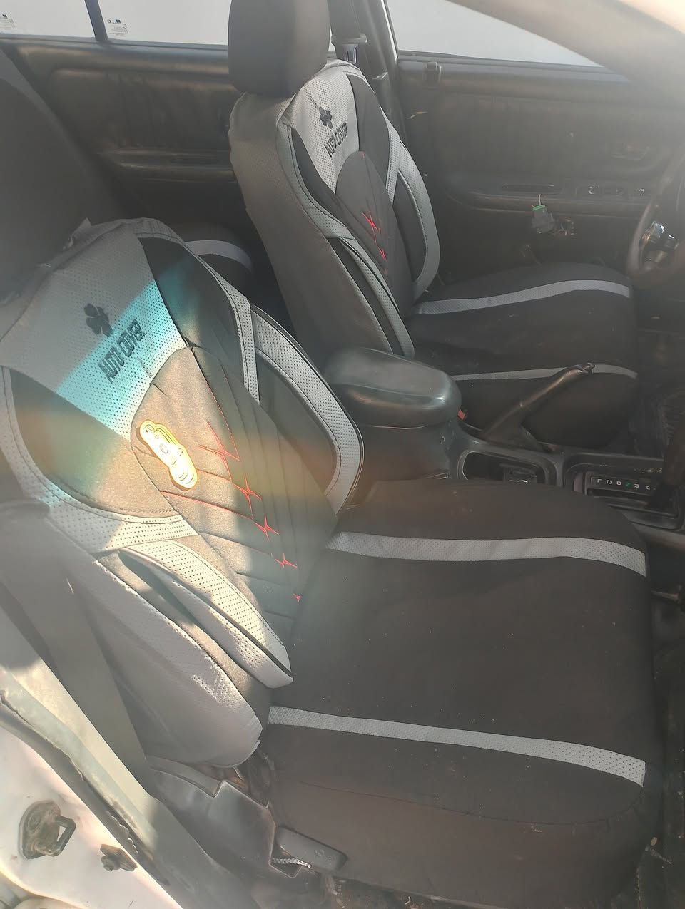 سيارة سوناتا 2000 سنوية 2029 مابيها اي صبغ وضع الشركة رقم نينوى بيها كابون بنزين اربع طواير جدد كير اوتو سعرها 40 وبيها مجال ***********
