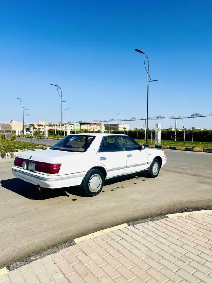 هارتوب  بسعر  40 وبيها مجال  رقم الماني مشروع وطني لل 2029 بأسم جيراني شرط التحويل والوكالة صدر وگير ومحرك بطه كلها شرط 
تدفئة شغالة والتبريد نقص غاز فقط 
اتصل / ***********
اتصل / ***********
مكاني الشرقاط
