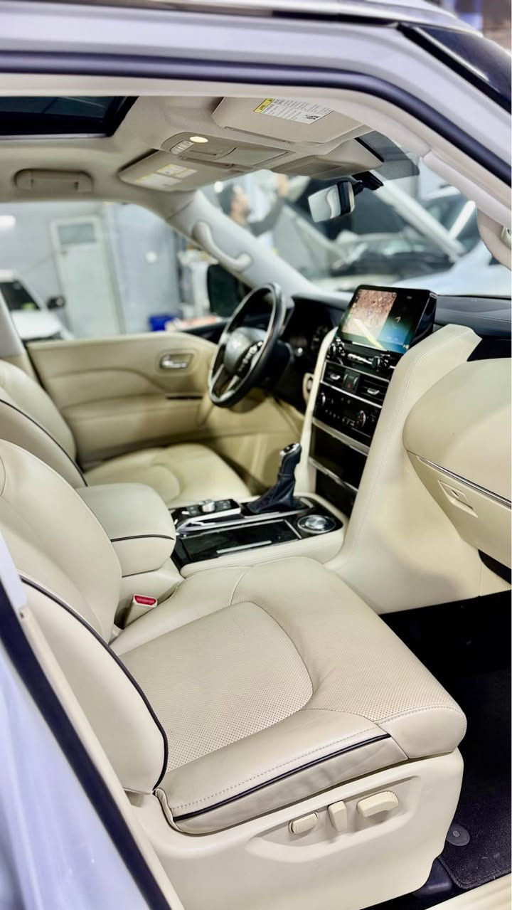 نفينيتي QX80 2023 فول فول ..مواصفات ،بصمه سلايد كشن جلد كشن هيتر سكان هيتر كشن خزن شاشه كبيره ٥ كاميرات حساس رادارات امامي و خلفي لايتات LED زينون كشن VIP ٣مقعد سكان و مرايه كهربائيه و بعد هواي مواصفات فقط ماشيه ٢٠ الف بدون صبغ فقط بونيد و شويه جاملغ PDR 
…..398$  *********** أربيل, العراق
