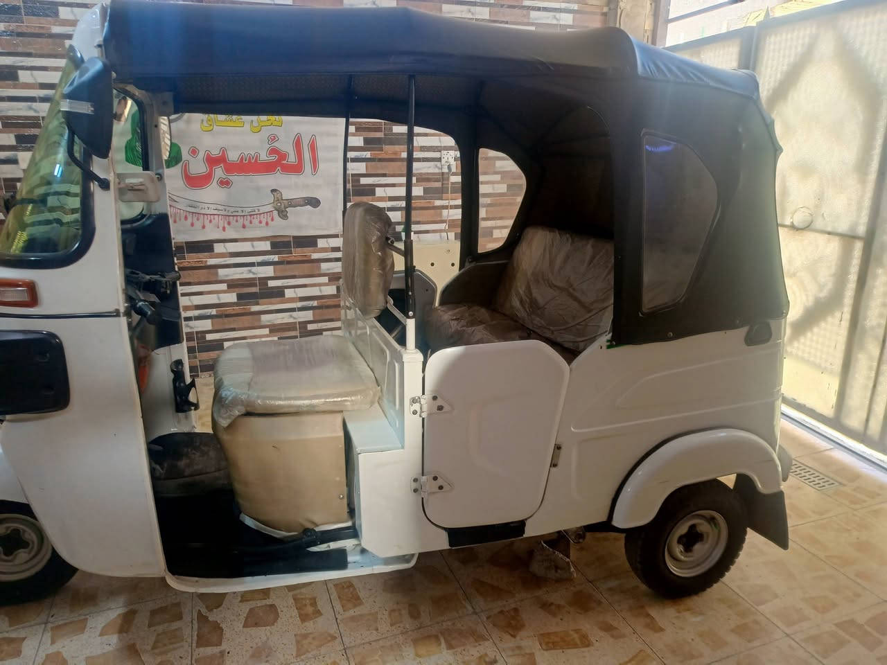 السلام عليكم تكتك موديل 22رقم وسنويه للبيع تحويل ثاني يوم بغداد حي النصر سعره 8500رقم الهاتف ***********
