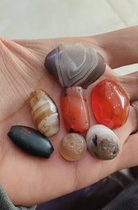 انتيك • تحف • أحجار كريمة