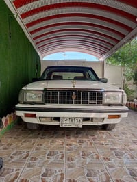 كراون • اوتوماتيك • ١٩٨٥