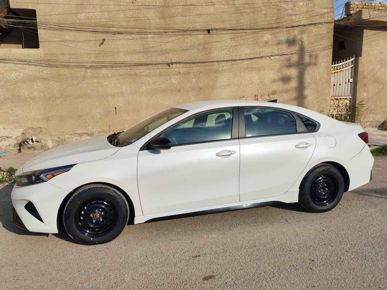 كيا فورتي جدتي لاين وارد امريكي 2024  محرك 2000 دوش دخول جديد  ويل وتخم جديد السياره وبالواقع احلى من الصور بهوايه مكانها بغداد العبيدي سعر 163$
***********
