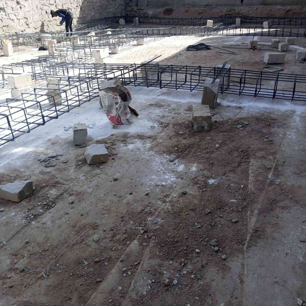 سلام عليكم إخوان أي واحد يحتاج نجار  أبو القالب يتضمن بيت هيكل نعمل في جميع الزبير بالأسعار المناسب ***********
