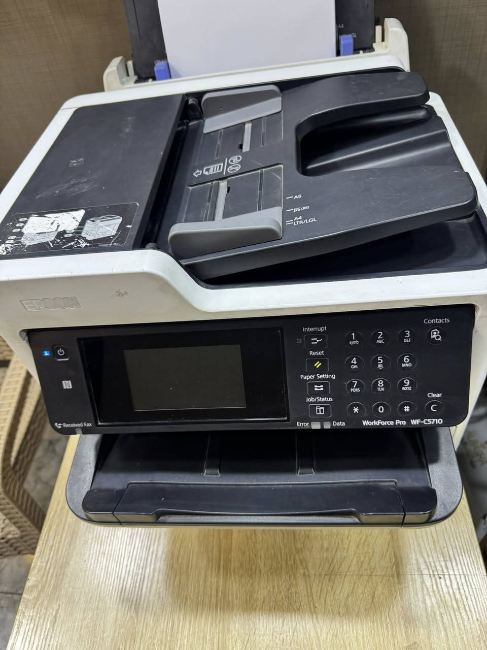 طابعة epson wf-c5710
نظافة 80‎%‎ 
عدد مطبوعات 50,000 
جديدة  
450 الف بي مجال بسيط ومع توصيل مجاني لكافة محافظات


**إذا كنت صاحب هذا الإعلان وتريد حذفه لأي سبب، رجاءا أرسل رسالة إلى الدعم الفني**