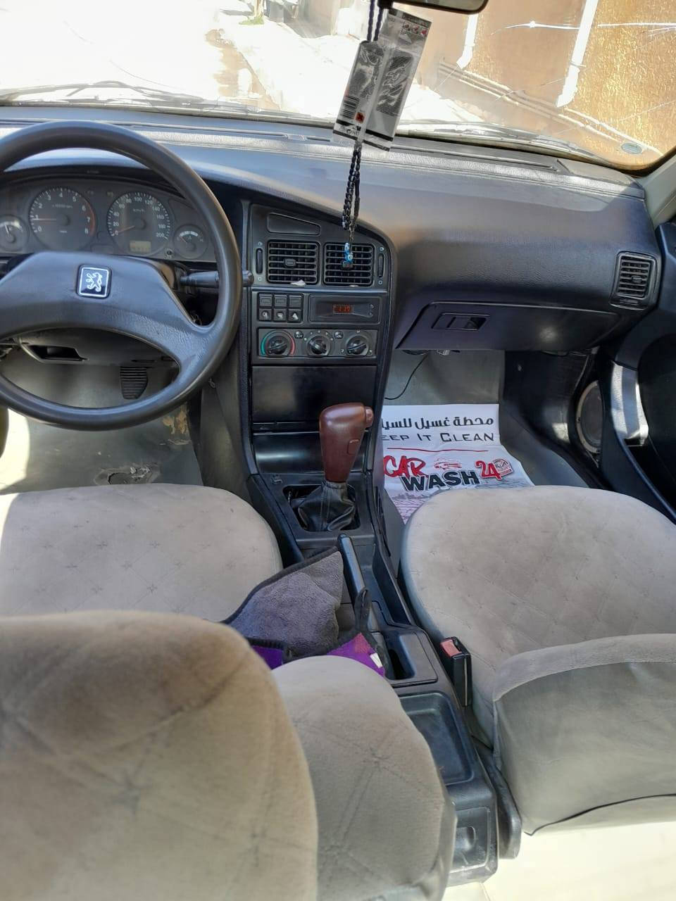 سلام عليكم بيجو روى موديل 2008رقم ذي قار محرك كورله سيارة مكينه كير تبريد كله كامل  بس عندي مشله بل اكسل ونه قليلة مكان السيارة بغداد جسر ديالى القديم سعر 25وبيه مجال حك الجيه رقم الهاتف ***********
