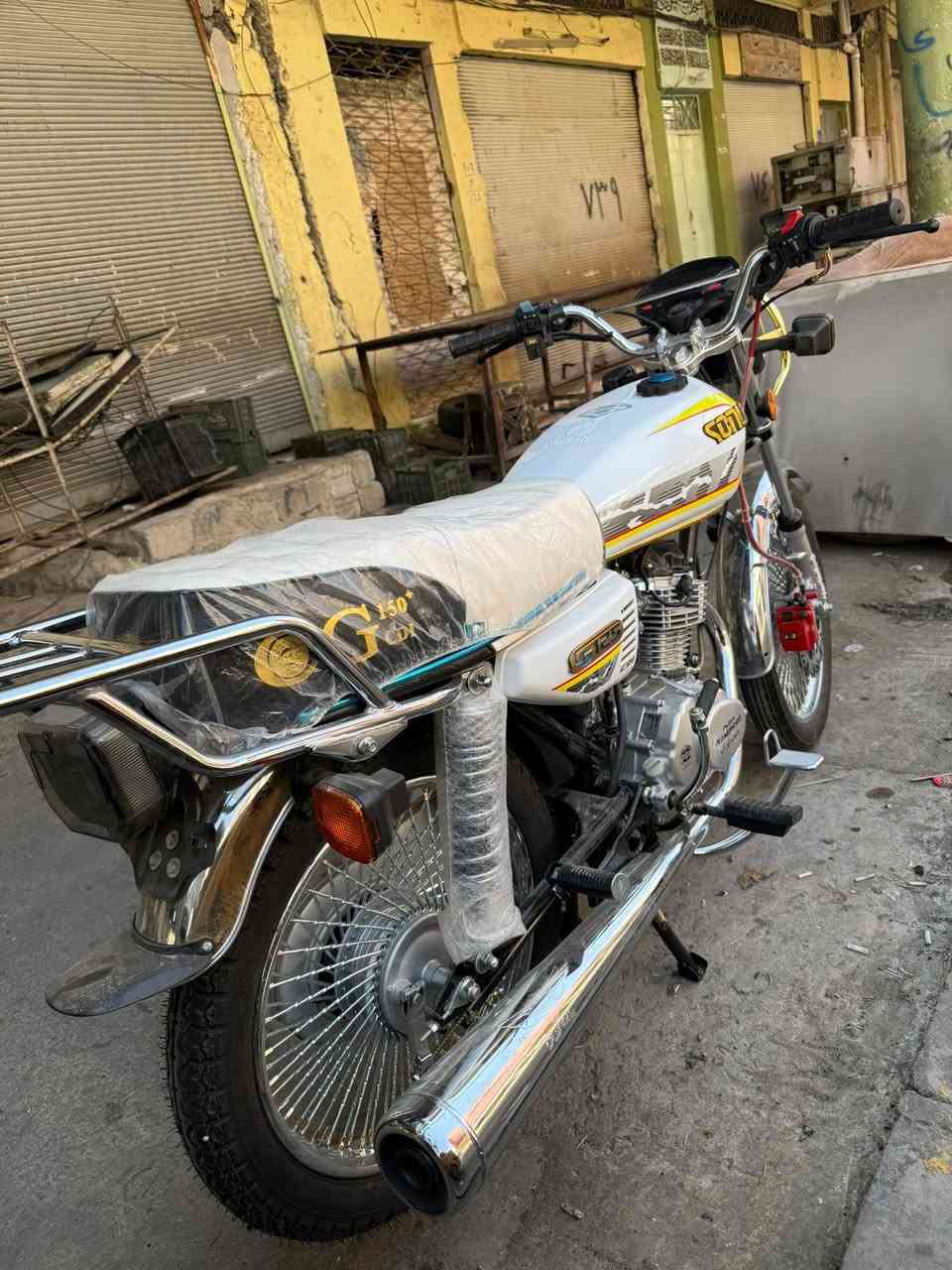 ماطور للبيع زيرو ماماشي خلاص 
السعر 900 بي مجال شي قليل
***********
***********
