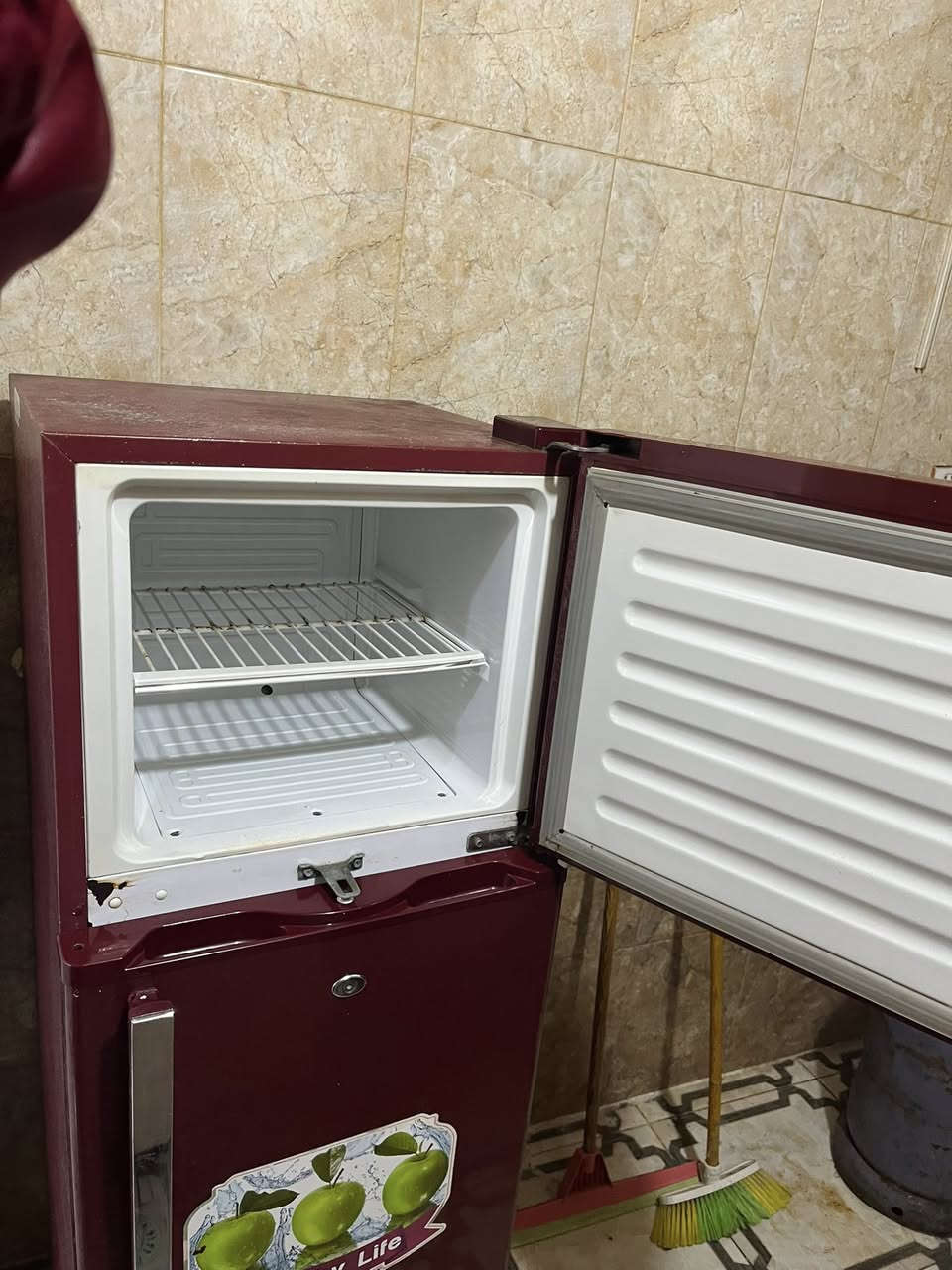 السلام عليكم ثلاجة نظافة 90‎%‎ ينزدالها فقط غاز السعر 90الف مكاني النجف حي السواق


**إذا كنت صاحب هذا الإعلان وتريد حذفه لأي سبب، رجاءا أرسل رسالة إلى الدعم الفني**