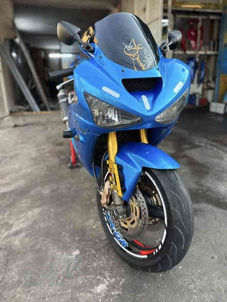 السلام عليكم كاوسكي 2004 636 
دراجة خير من الله نكرة بكل وقت دراجة مناقصها ايشي تنكر وتطلع عليها زوج تايرات مشلن صالنصة مايف كشنات مدوشمة

ب 31 وبيها مجال 

مكاني زعفرانية 

***********
