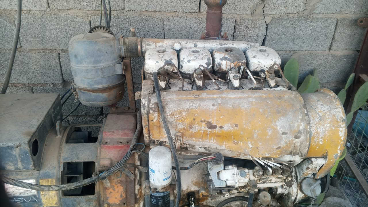 السلام عليكم 
مولد 4 بستم 
كامل شرط شغل 
مكفول من صرف وبخار 
توليد50كيفي 
مكان ديالى كنعان طريق مندلي بلدروز 
الاستفسار ***********
