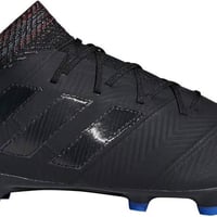 ادیداس • نيميزيز